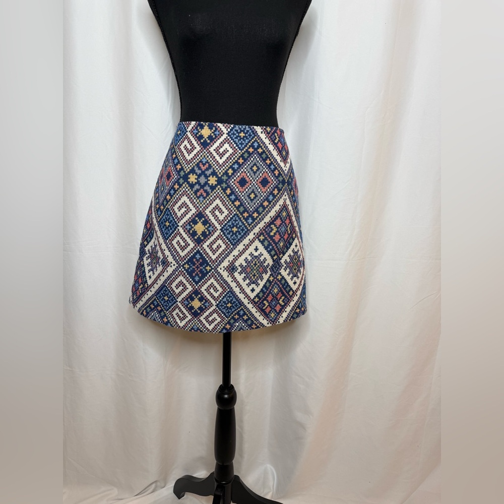 Chic Diamond Pattern Mini Skirt - Picture 2 of 2
